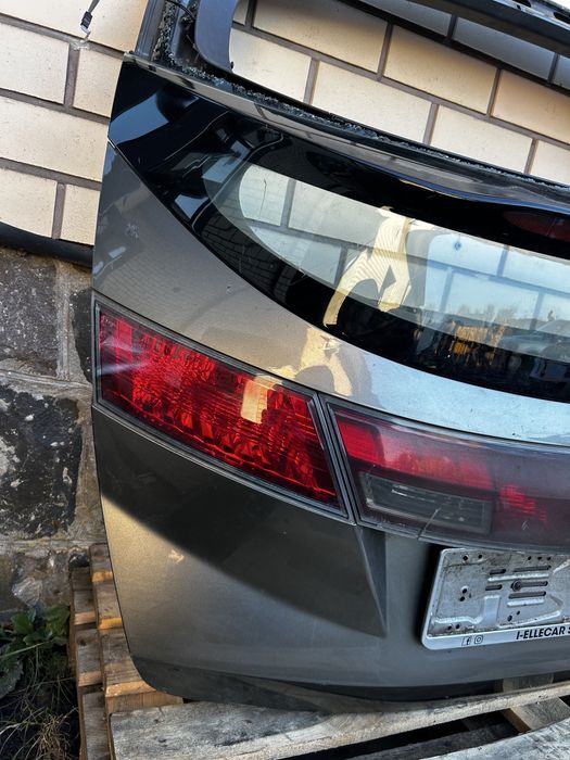 Ляда задня дверька багажника Honda Civic Ufo хечбек 5дверей