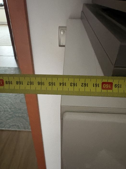 Dwie Komody z delikatnymi uszkodzeniami