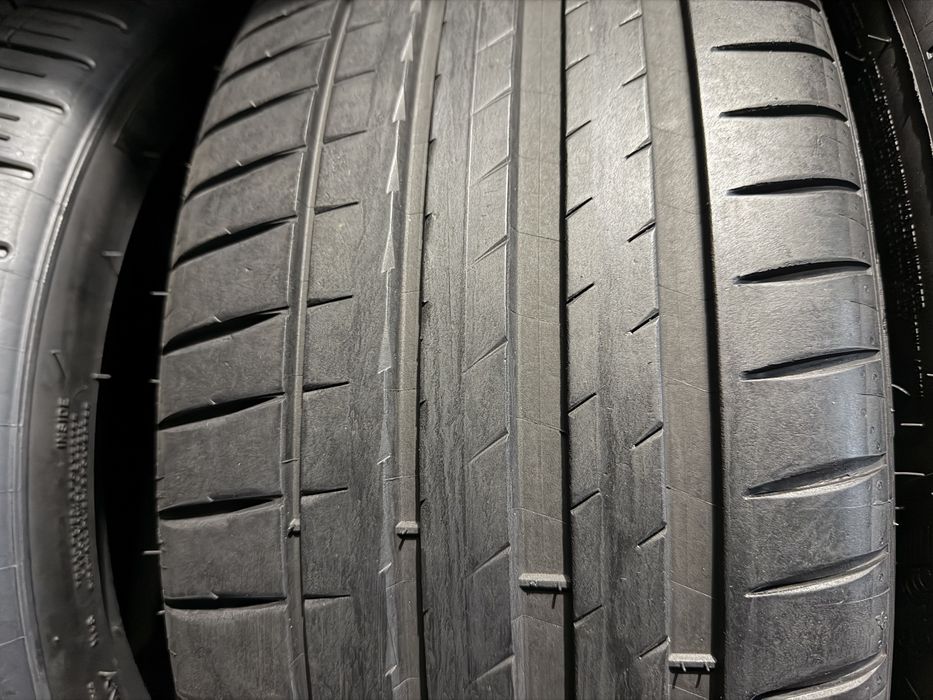 225/45 r 19 Michelin run flat 2 шт.