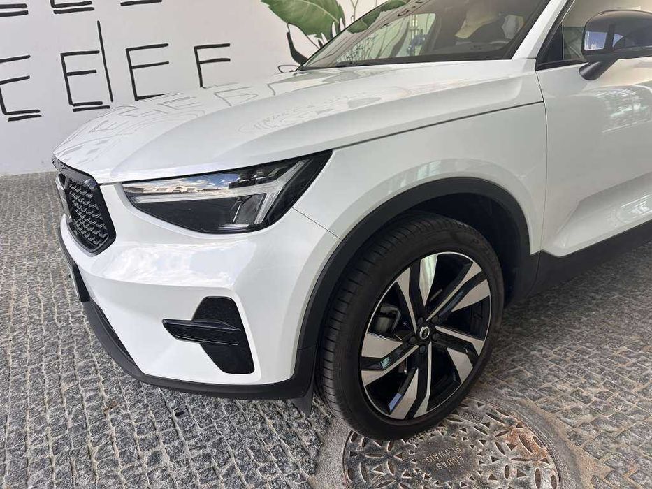 VOLVO XC40 DARK - Hybrid - 19500 KM