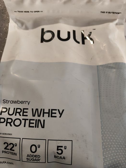 Nowe białko Bulk pure whey protein truskawka 1kg