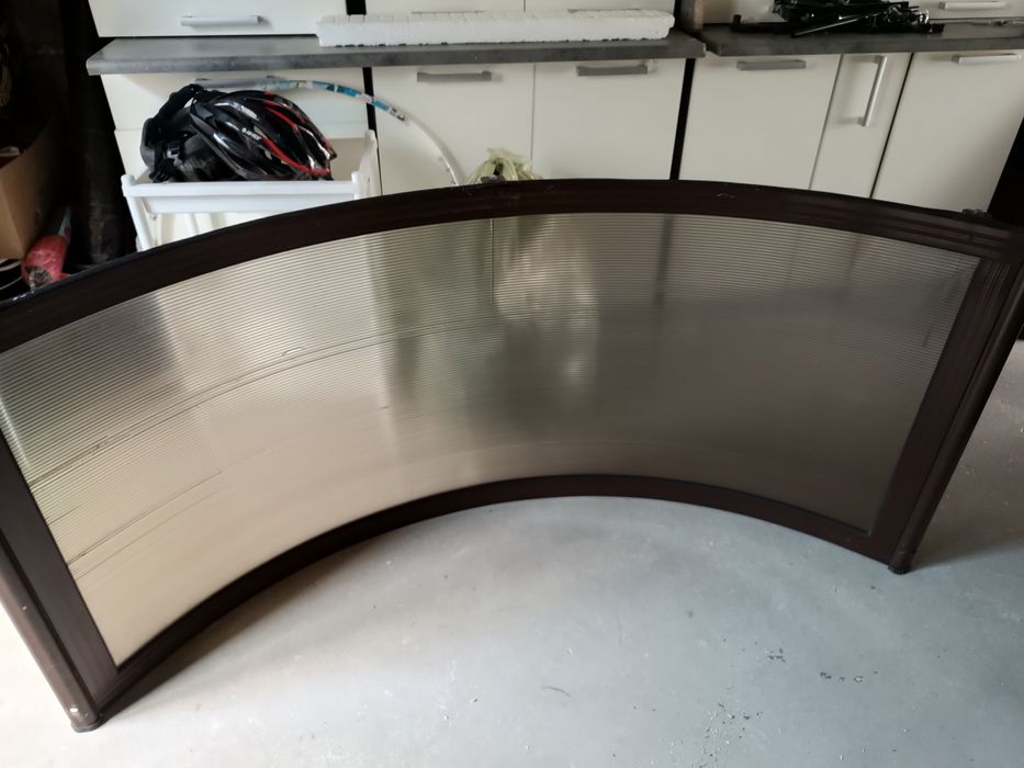 Zadaszenie nad drzwiami ,daszek