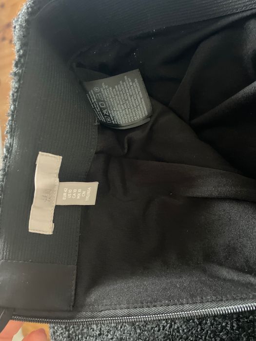2 saias: Saia preta/branca e saia só preta  H&M novas