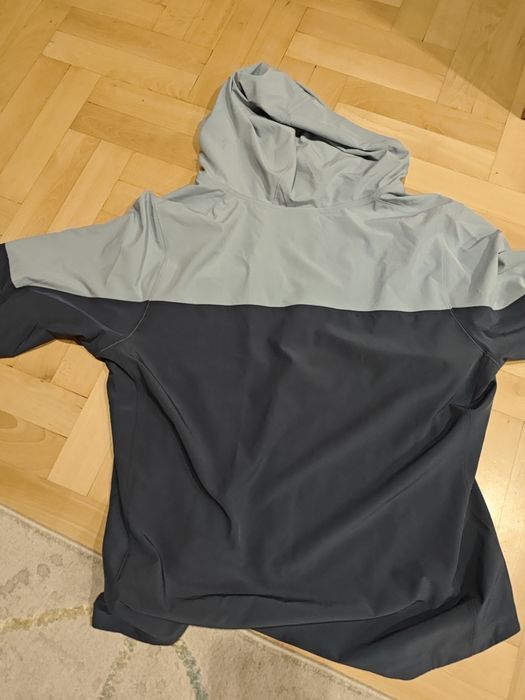 Kurtka sportowa przejściowa UnderArmour XXL Nowa