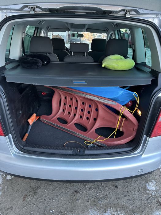 Тауран Touran 1,6 FSI автомат