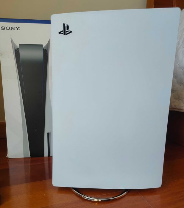 PS5 versão CD em estado imaculado