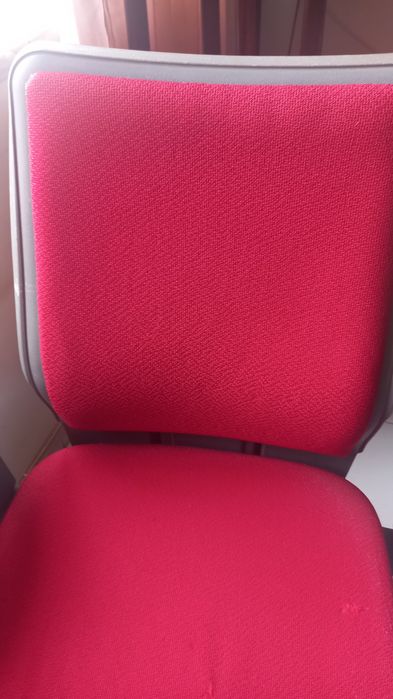 Cadeira de escritório. Bom estado.