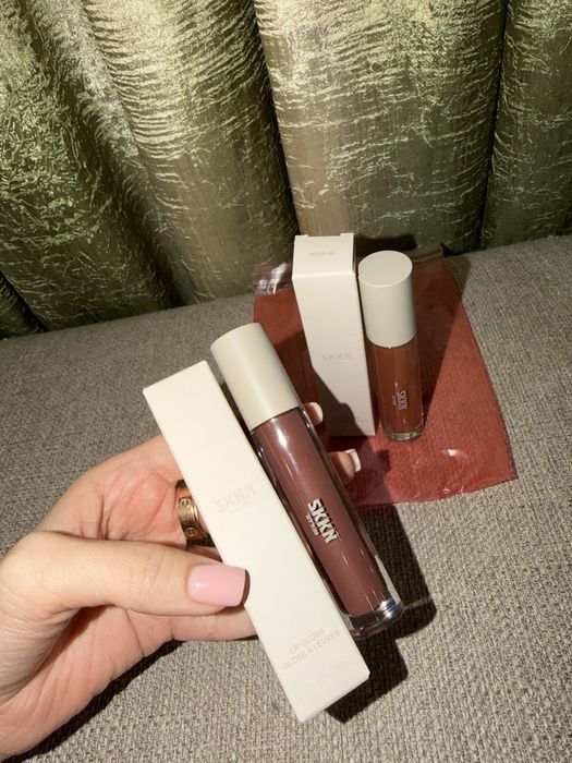 Lip gloss SKKN by Kim Nude 09 блиск для губ