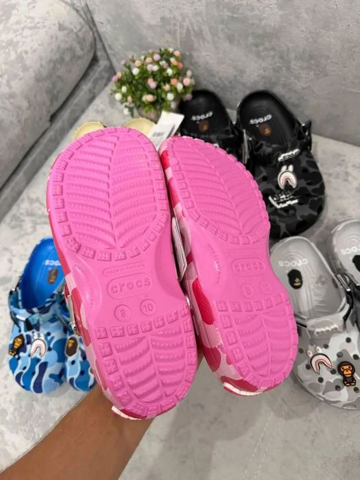 ‼️РОЗПРОДАЖ‼️ Тапки Bape x Crocs | Чорний, синій, зелений, рожевий | Розміри 37–45