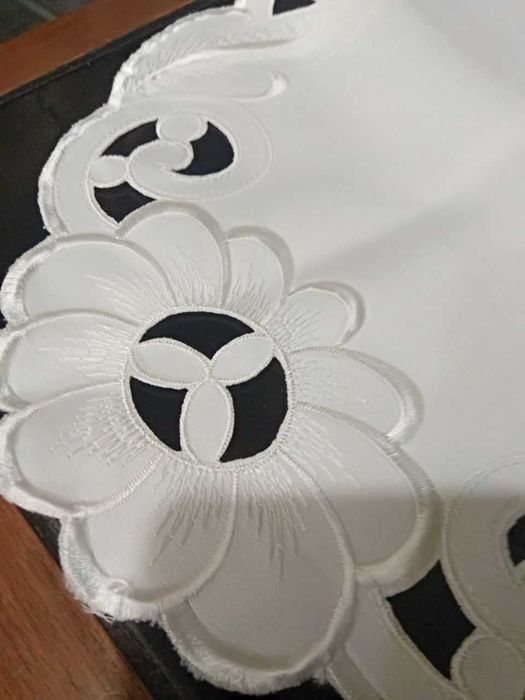 Винтажные салфетки на стол  2 шт Набор Раннер и круглая