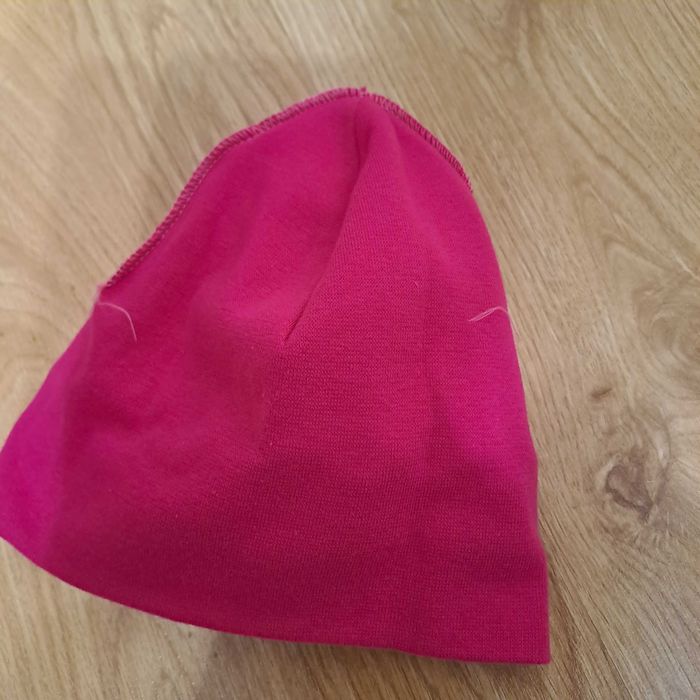 Czapka wiosenna dziewczęca / 4-5 lat