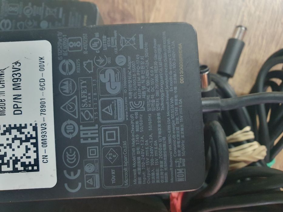 Зарядка зарядное блок Microsoft surface model 1749 15v/6a 90w ориг