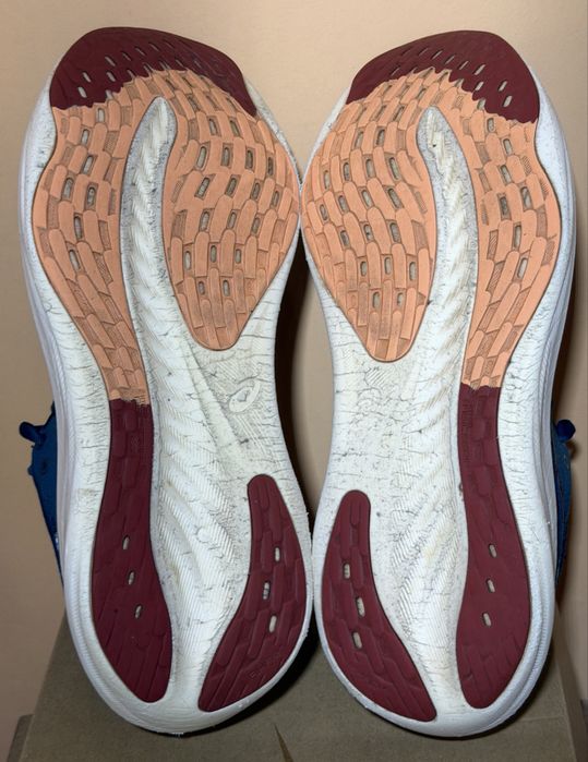 Кросівки Asics Gel-Nimbus 26. Розмір 44(28 см)