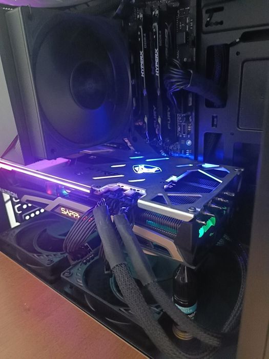 Продам відеокарту rx6800xt 16gb