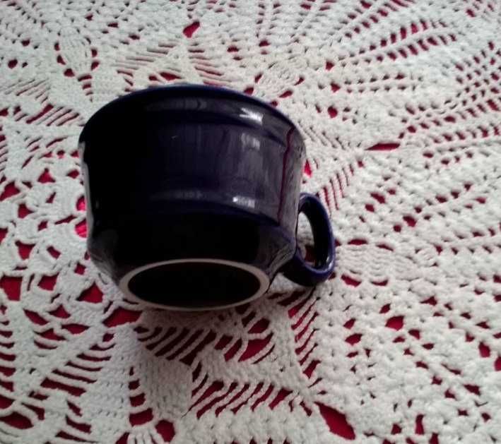 Małe filiżanki do kawy.