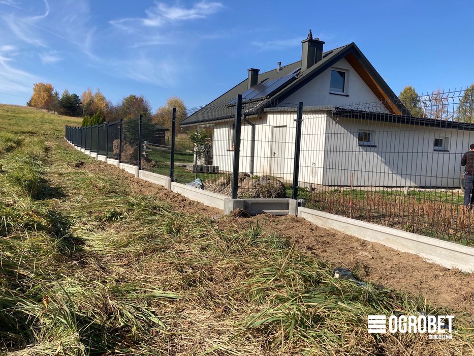 Ogrodzenie z siatki, panel, siatka, podmurówka