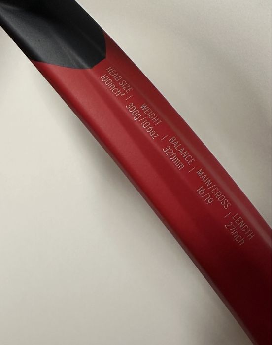 Rakieta Yonex Vcore 100