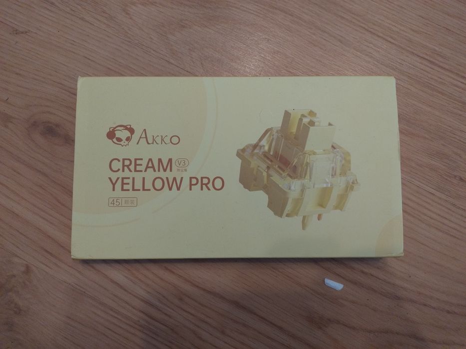 90 switches mecânicos Akko Creamy V3 Yellow Pro