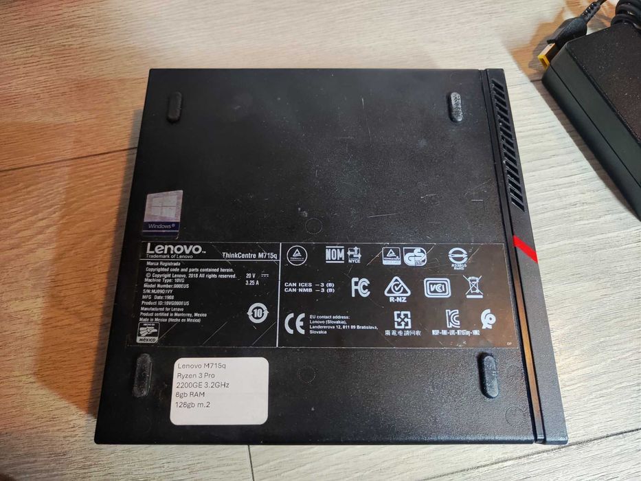 Lenovo M715Q AMD Ryzen 3 Pro 2200GE RAM 8GB SSD 256GB nvme Wi-Fi