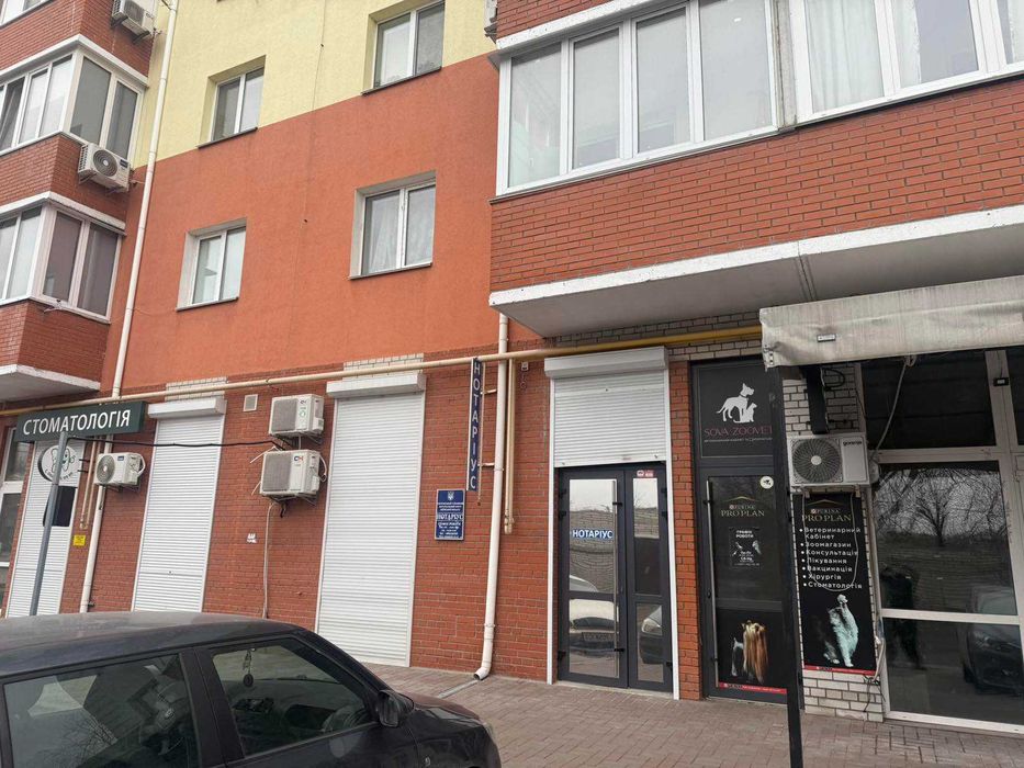 Хотів, приміщення 26 кв.м, під салон, магазин, офіс, окремий вхід.