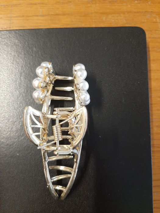 Mola de cabelo flor dourada nova