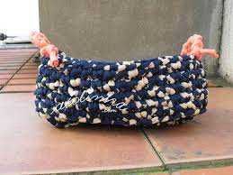 Trapilho azul escuro notas beges rolo inteiro + agulha crochet grande