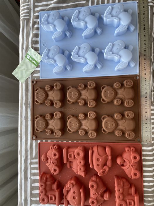 Формы силиконовые Fissman и другие для конфет, льда, маффинов