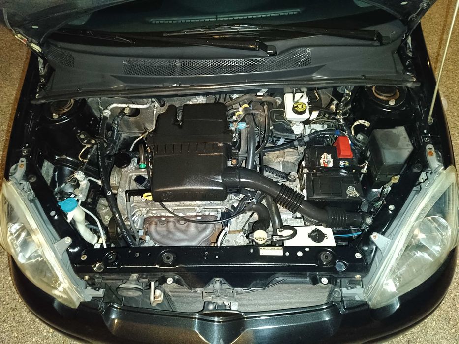 Toyota Yaris 1.0 VVT-i.69CV.Como Novo! 144.589Kms!Negociável-URGENTE!