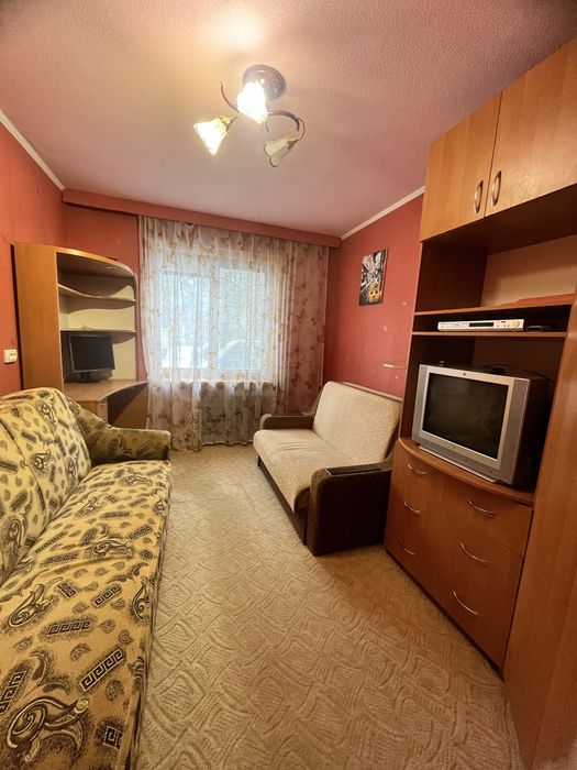 Продам 2 к кв  з меблями та технікою