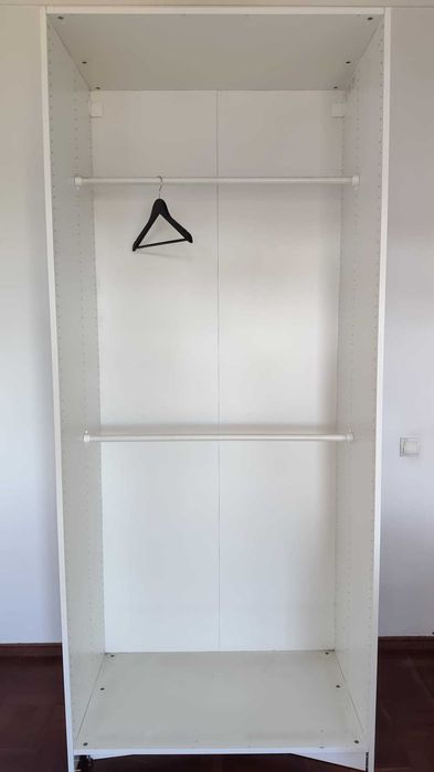 Roupeiro Ikea PAX 75×58×236 cm — Sem portas