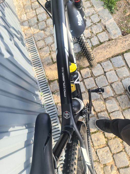 Vendo bicicleta  de btt Trek roda 29 carbono