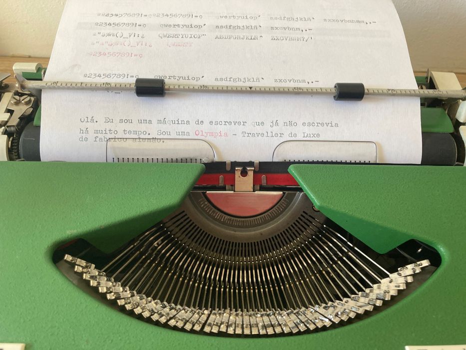 Máquina de escrever  **  Olympia