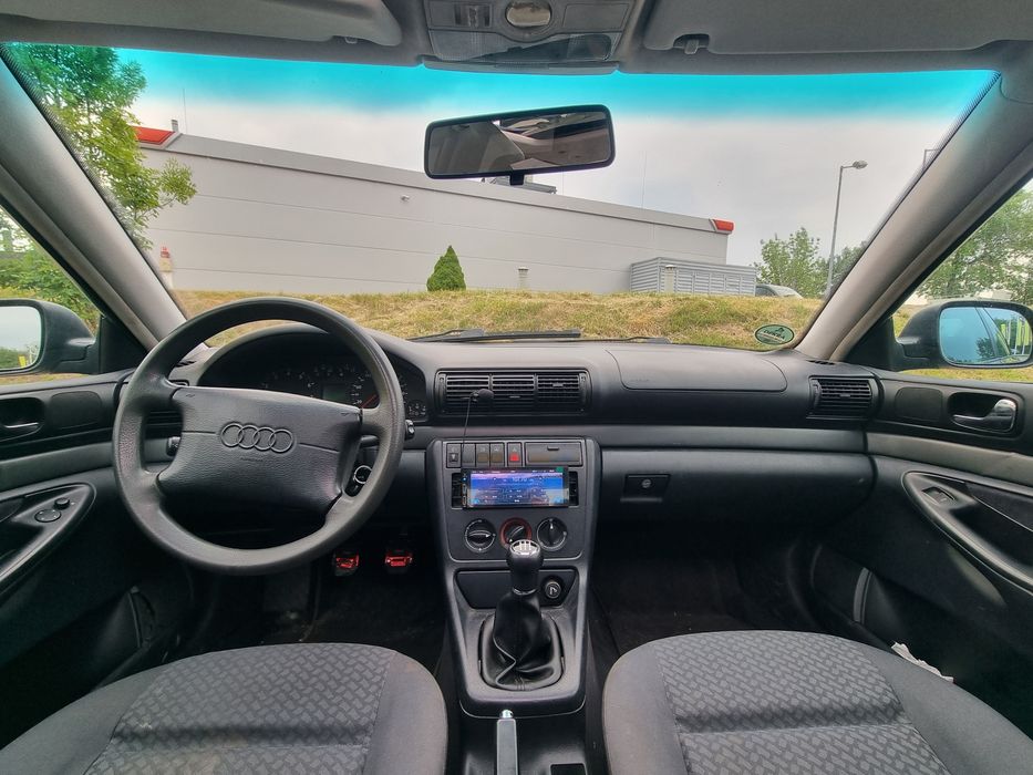 Audi a4 b5 1.8  Polecam