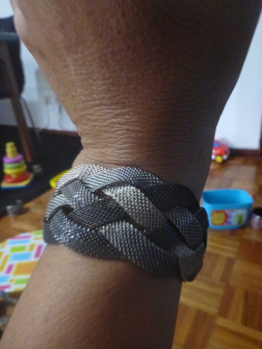 Varias pulseiras, varias marcas