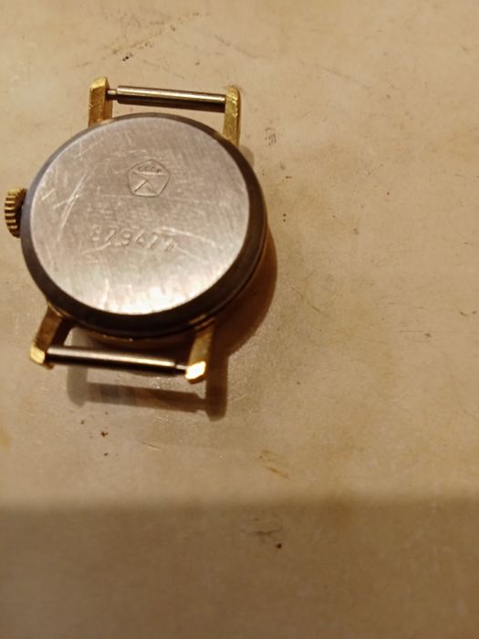 Механічний жіночий годинник Луч