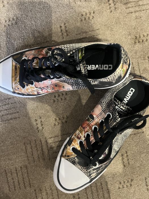 Продам кеды Converse