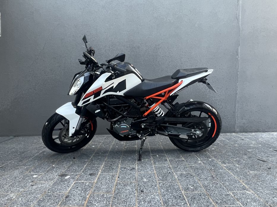 vendo mota ktm duke 125