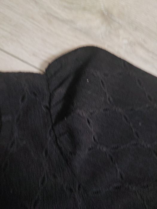 Czarna bluzeczka M ażurowa 38