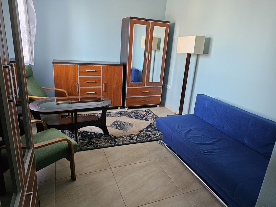 Wynajem mieszkania kawalerka z aneksem kuchennym I łazienką