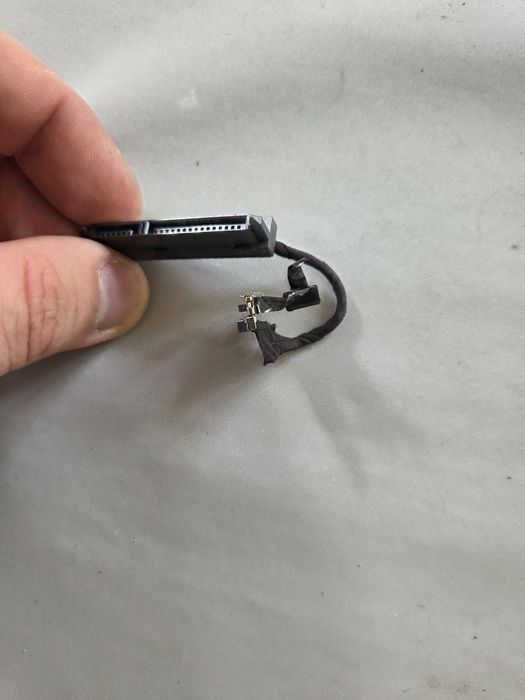 Sprzedam konektor dysku HDd do laptopa HP Pavilion DV7