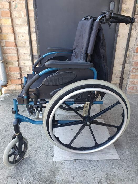 Інвалідний візок invacare action3ng