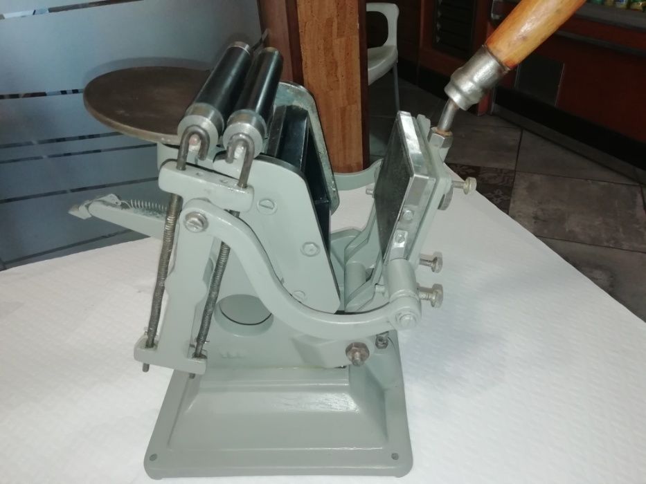 Máquina Tipografia Antiga