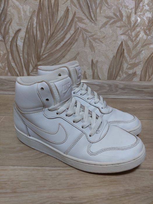 кросівки  Nike оригінальні