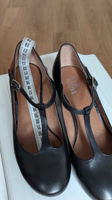 Туфлі на підборах WITTNER Australia