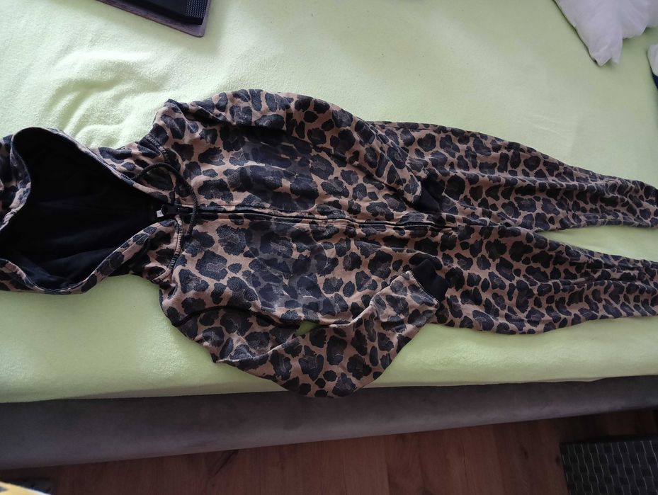 kombinezon do spania chłopięcy