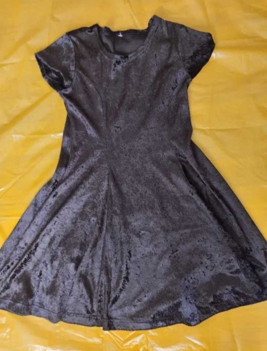 Шкільний одяг для дівчаток