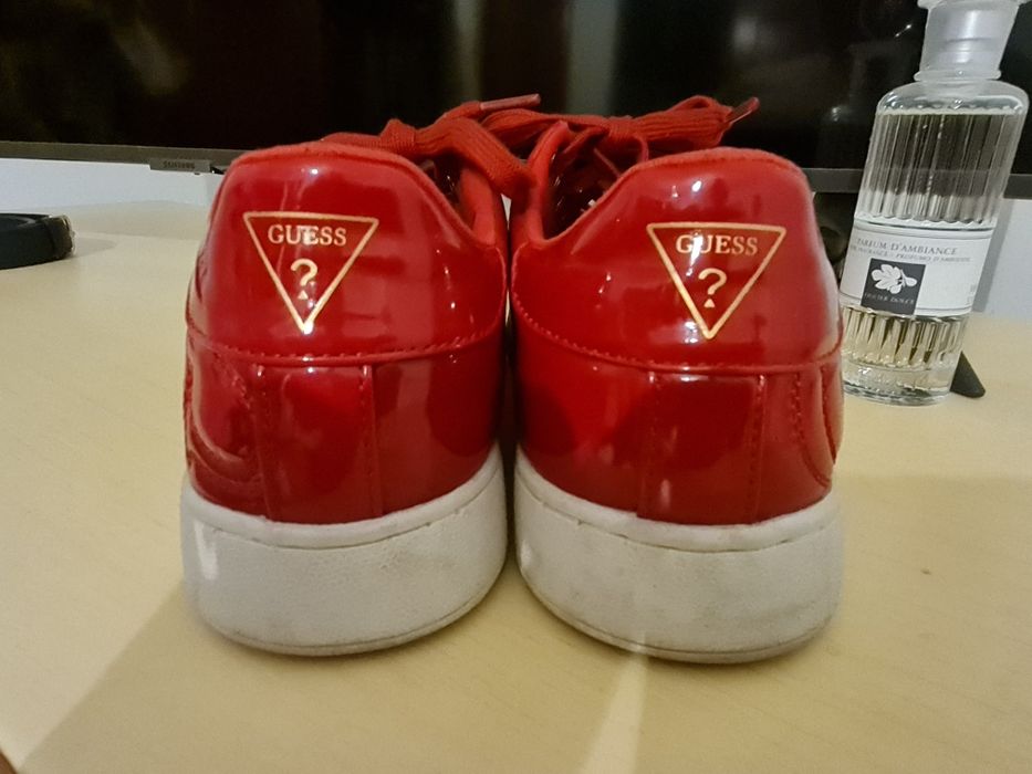 Ténis verniz vermelho GUESS