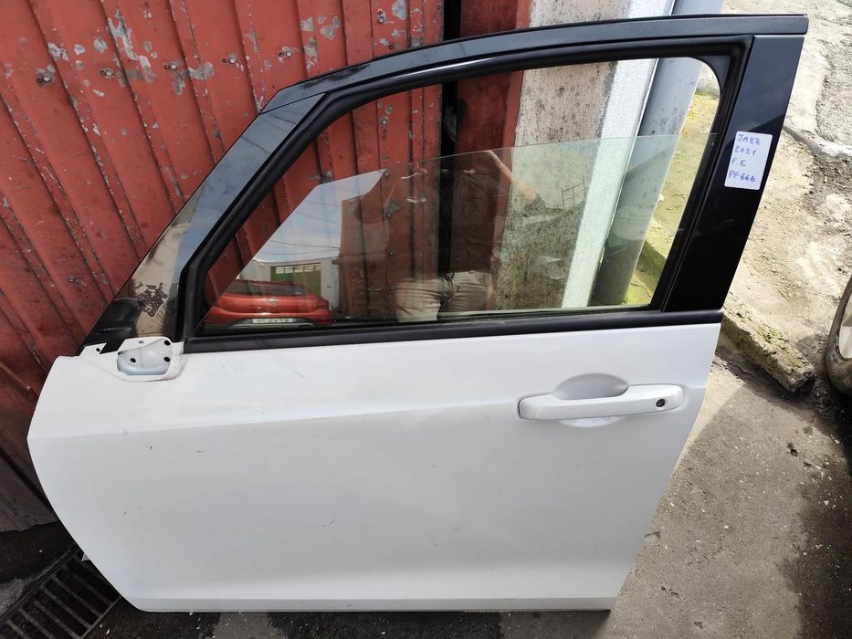 Honda Jazz V - PORTA FRENTE ESQUERDA - PF666