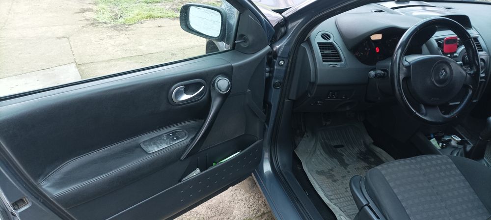 Продам Рено Меган 1.4 гбо