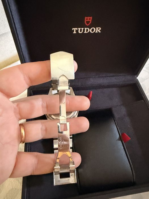 Tudor black bay burgundy - full set - 2019